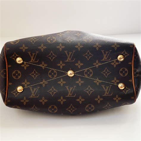 tela monogram louis vuitton materiale|louis Vuitton Monogram handbag.